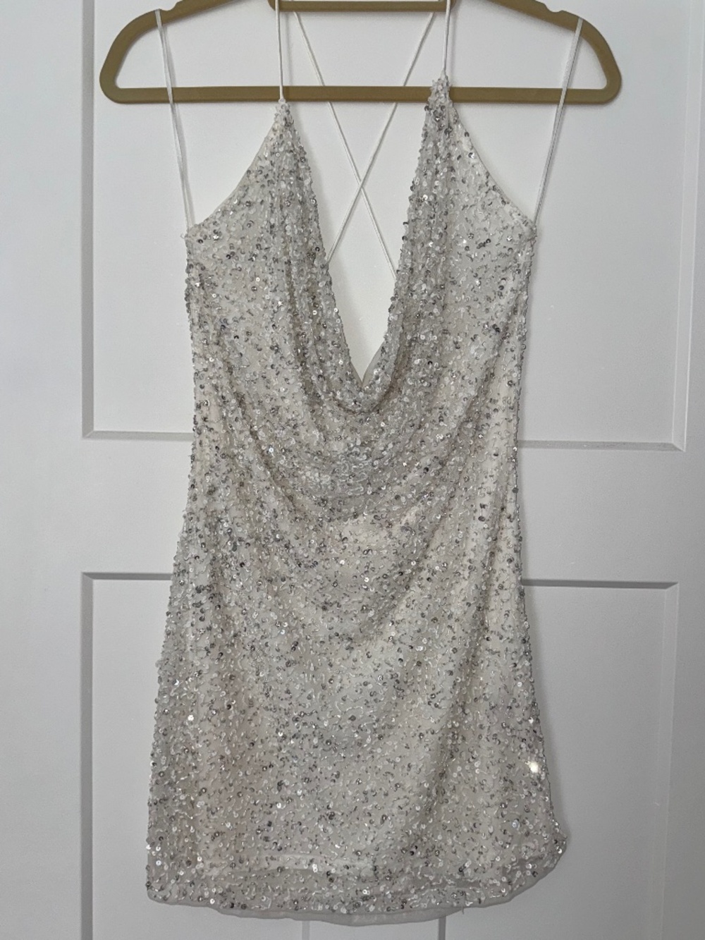 Retrofete Mich Mini Dress Bodycon Cowl Neck Silver & White Sequin Small NEW $485